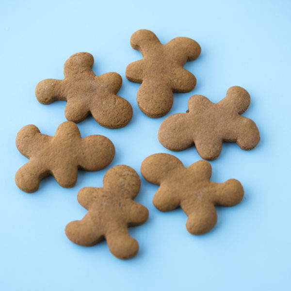 Six-Sexy-Gingerbread-Men-In-a-Circle1