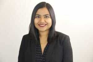 Headshot ni Tasneem Bushra na naka-scale na 1